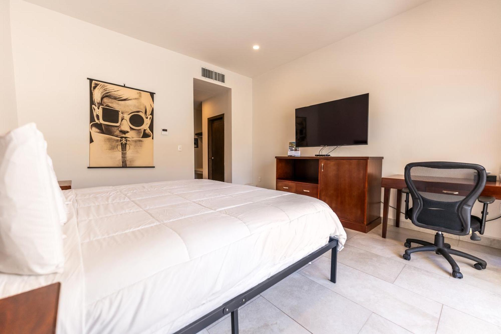 Resort Laguna Shores 3*